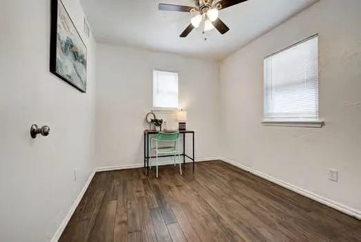 2124 Marshall Drive, photo 9 of 12